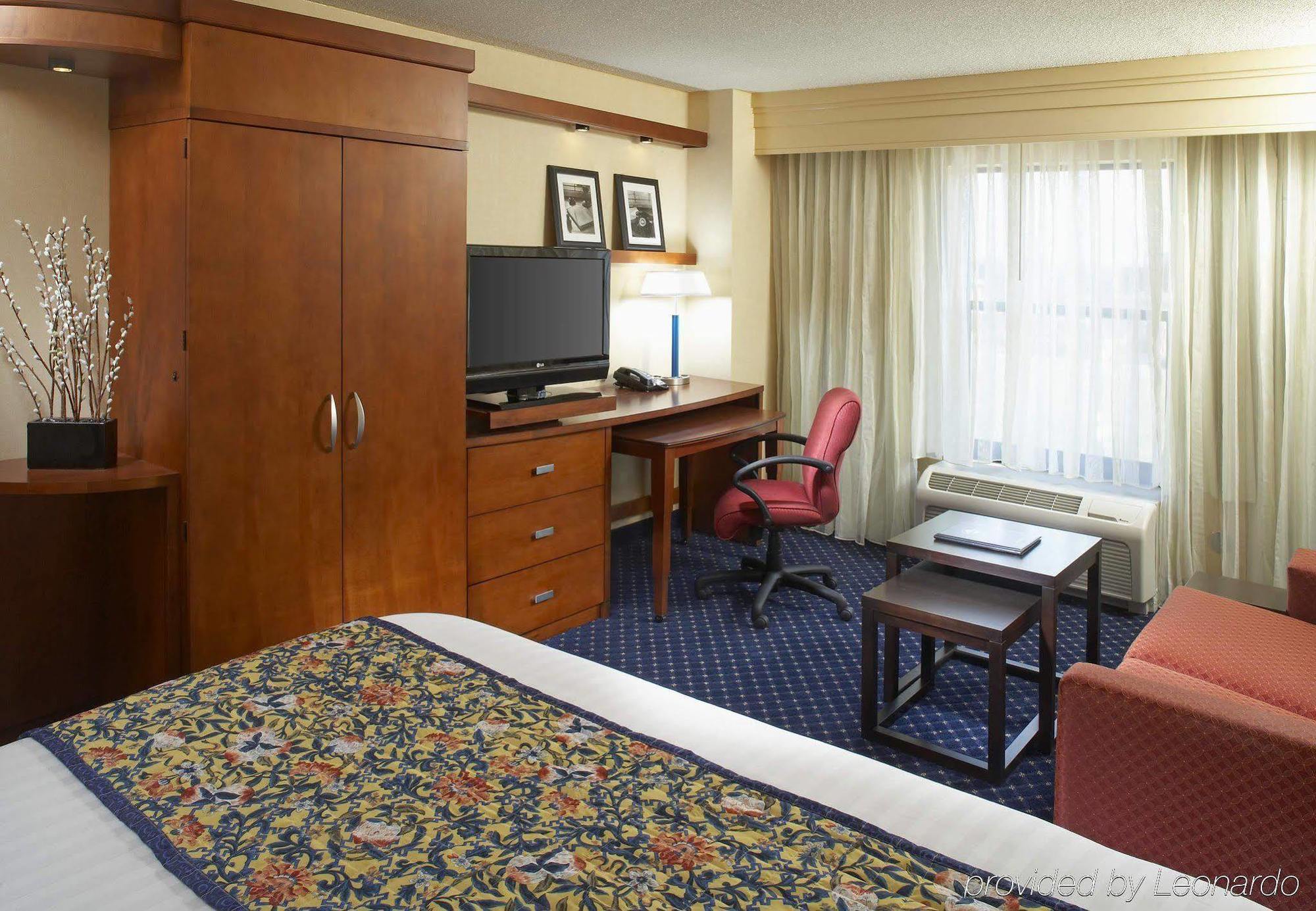 Courtyard Hamilton Hotel Quarto foto